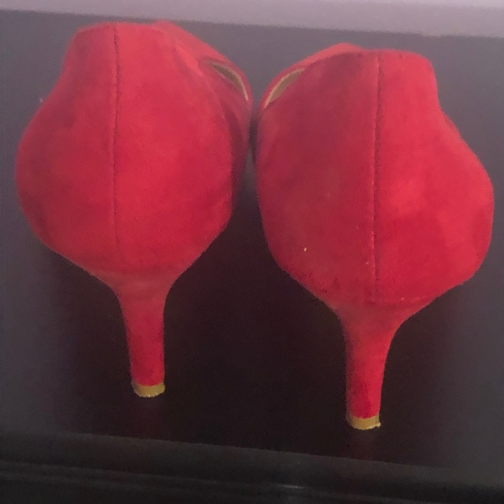 Red Heels - Picture 3 of 3